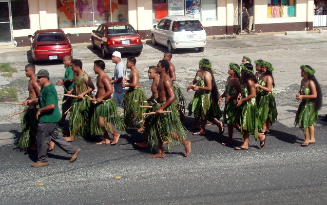 Kosrae_marchers Kosrae_marchers