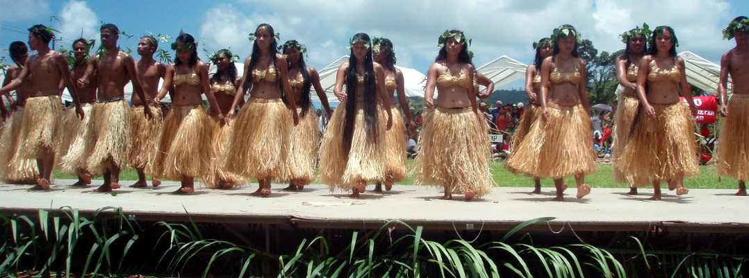 Pohnpei_dancers_panorama Pohnpei_dancers_panorama