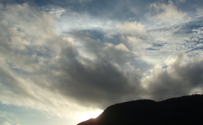 yellow grey cloud tinge in the early morning yellow grey cloud tinge in the early morning